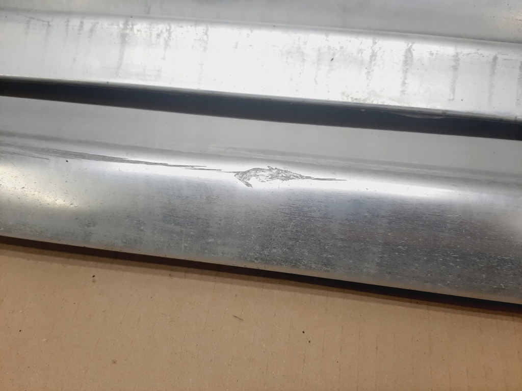 фото №6, Молдинг нижня двері лівий перед audi a6 c6 allroad lata 2004-2008