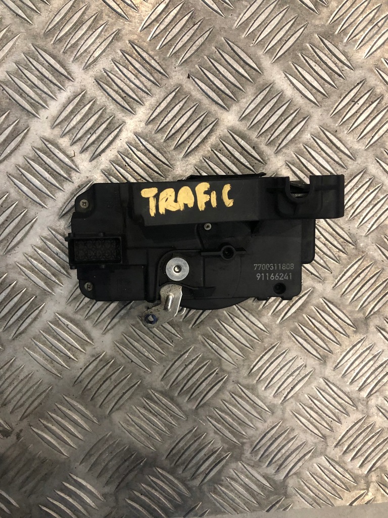 фото №1, Замок дверь правый перед trafic vivaro 7700311808