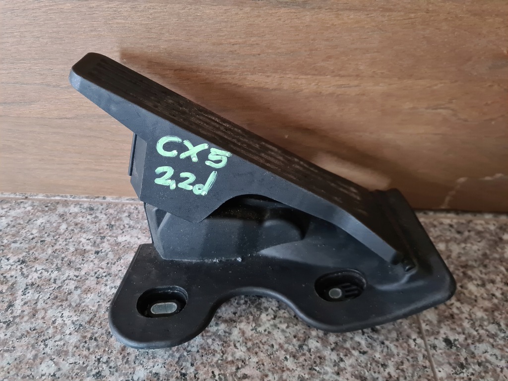 фото №1, Mazda cx5 - потенциометр газа ghk3-41600