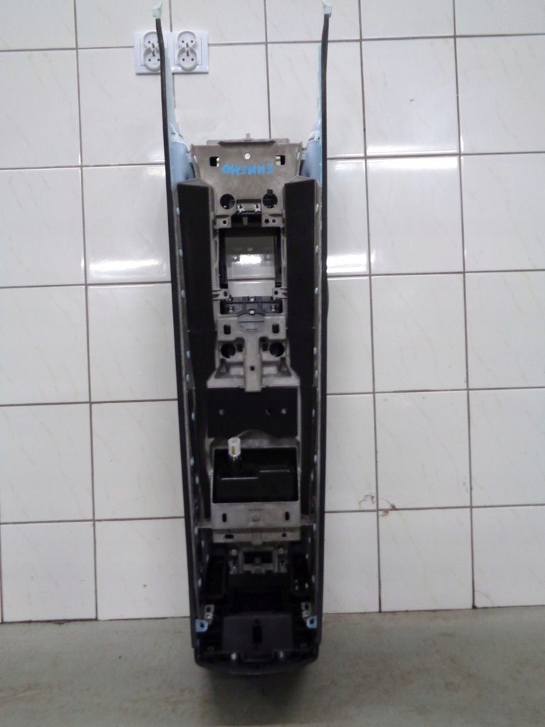 фото №10, Porsche cayenne ii 7p5 14r. туннель подлокотник