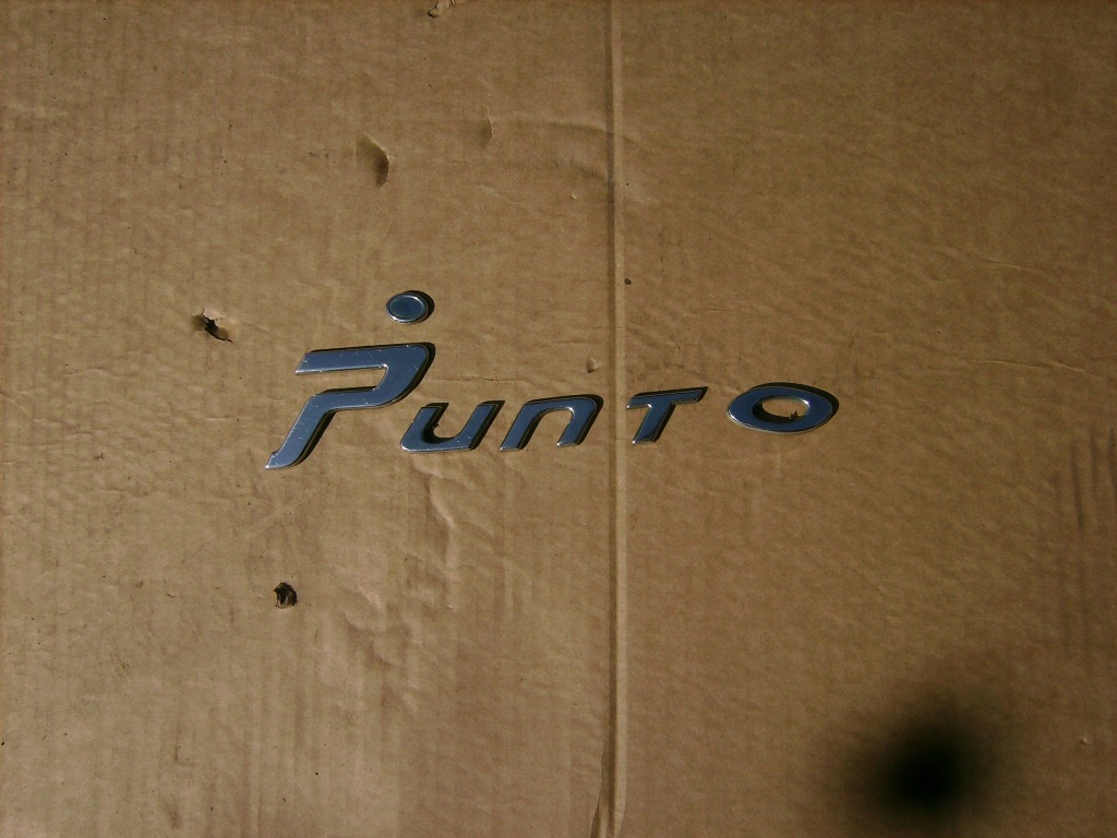 фото №1, Емблема logo кришки fiat grande punto 5d 1.4 benz 163/b