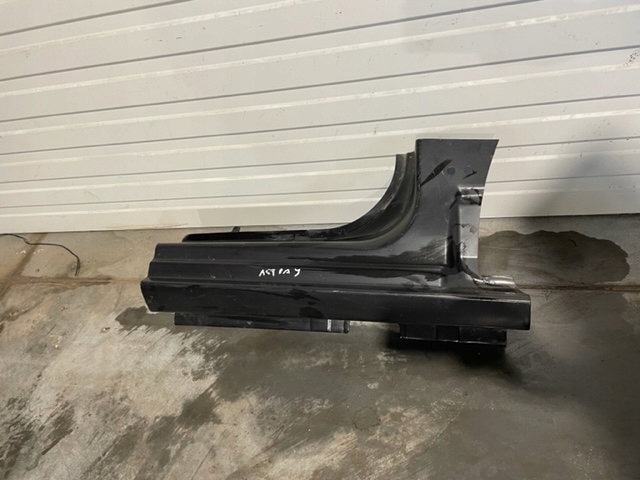 фото №1, Opel astra j порог правый блок двигателя обшивка