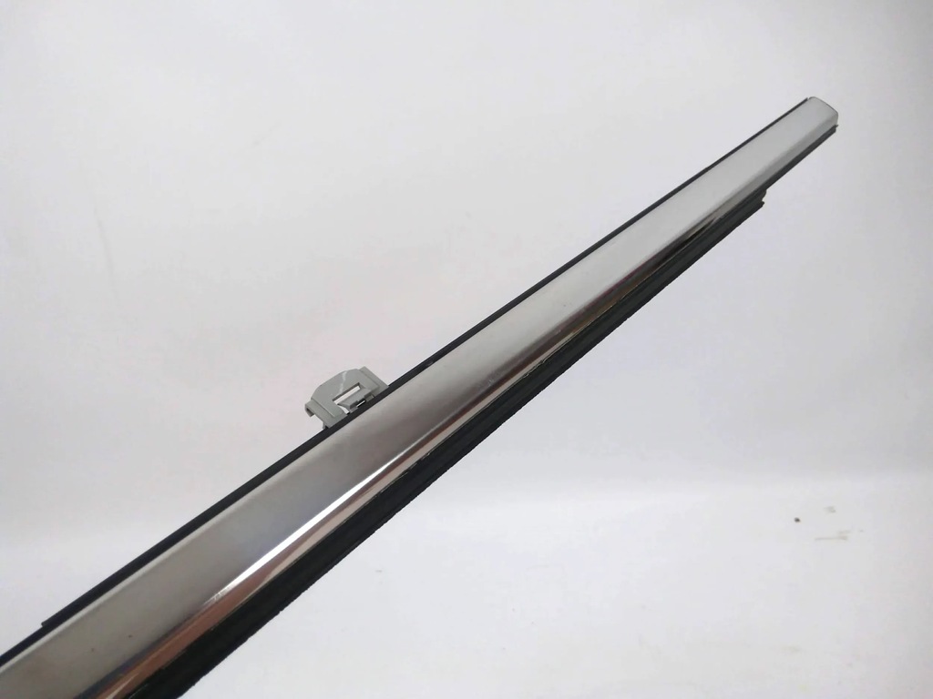 фото №6, Gmc yukon escalade tahoe 2015-20 молдинг прокладка zbierak правый перед