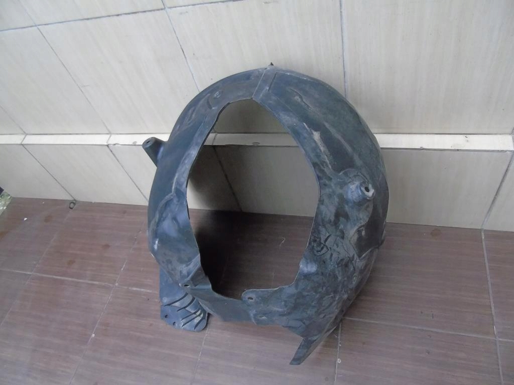 Купить Подкрылок передние перед левая tesla 3 17-21