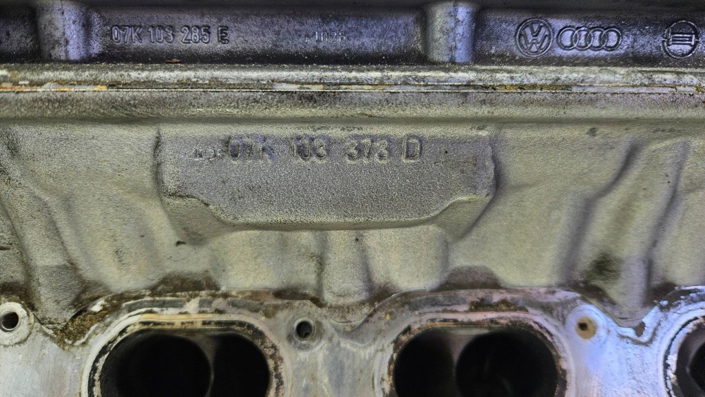 Купити Vw passat b7 америка 2.5b jetta beetle головка двигуна 07k103373d