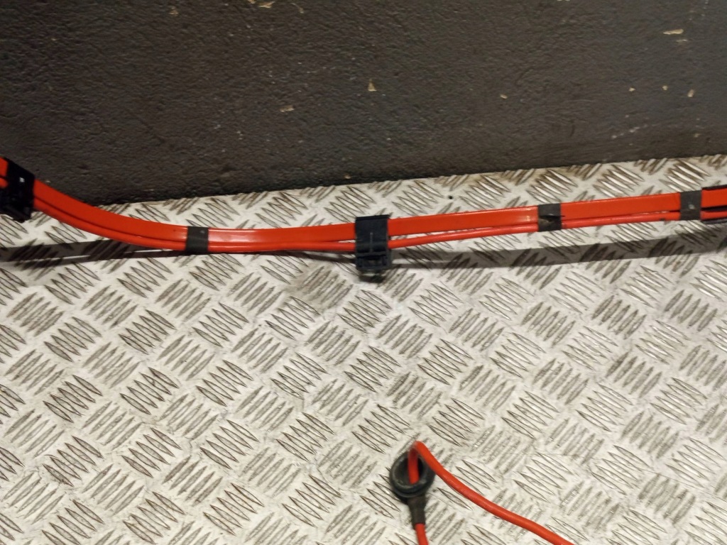 Bmw оригинальный номер 9259326 3' f30 f31 4' f32 f33 шланг кабель аккумулятор plus Доставка