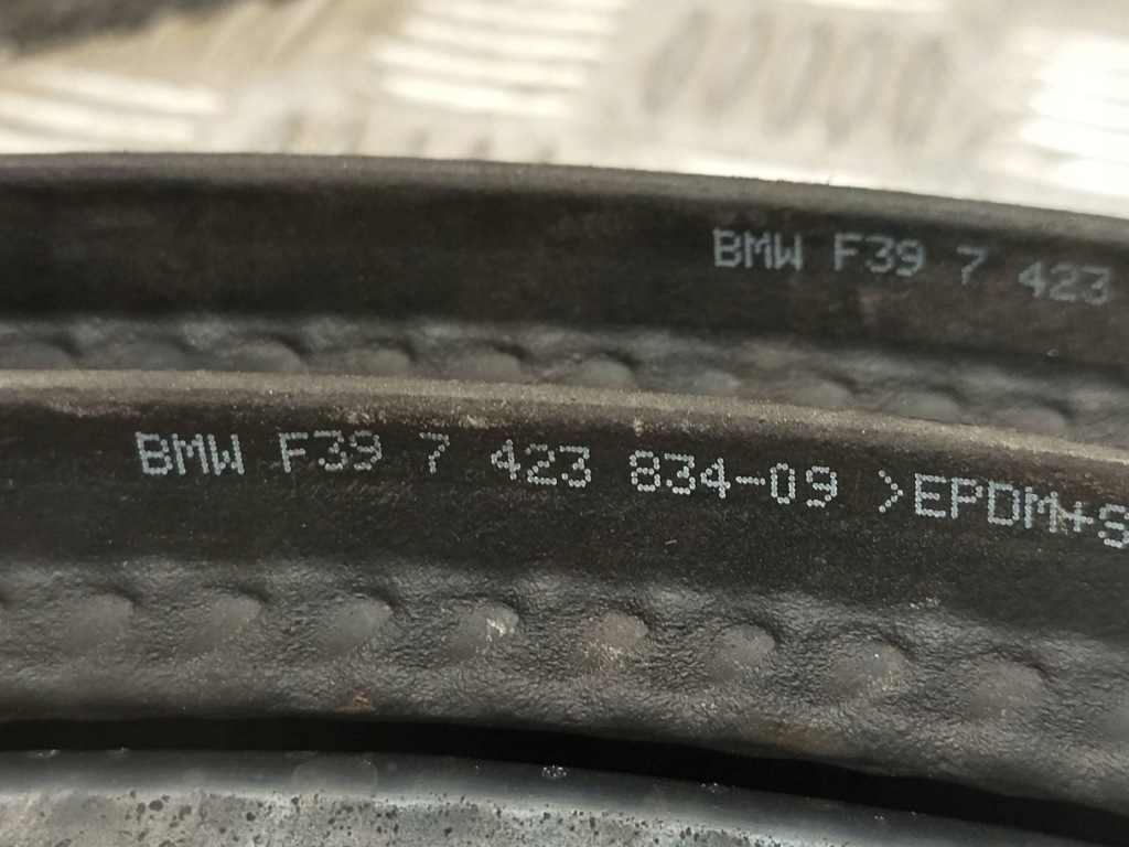 Bmw оригінальний номер 7423834 x2 f39 прокладка кришки кришки багажника Оригінал