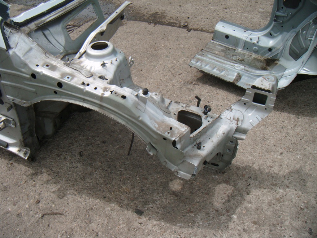 фото №3, Opel insignia a lift 2013-2017 універсал чверть підкрилок лонжерон правий перед