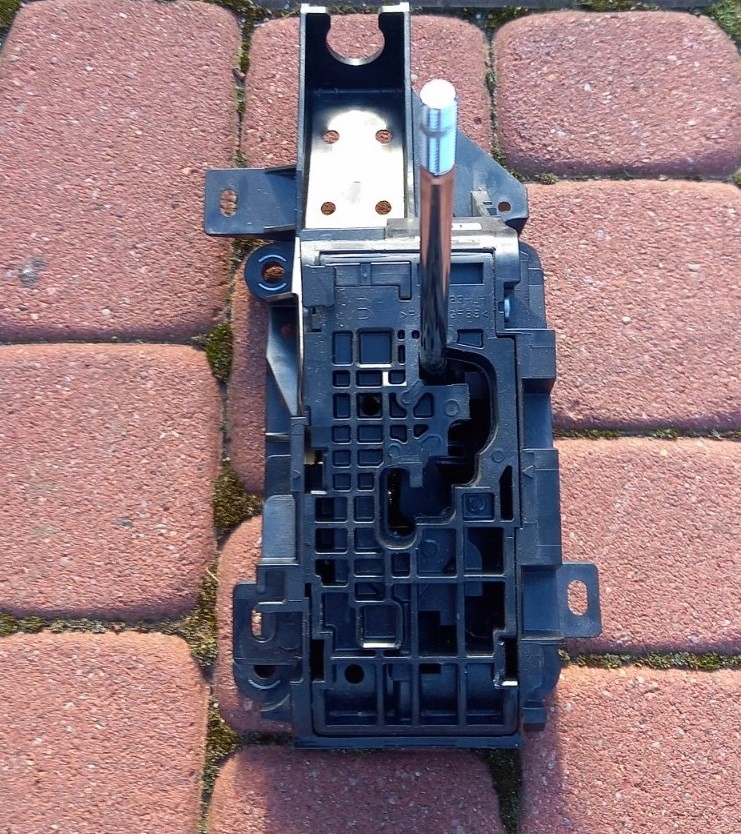 фото №1, Домкрат выборщик передач rav4 rav-4 iv гибрид