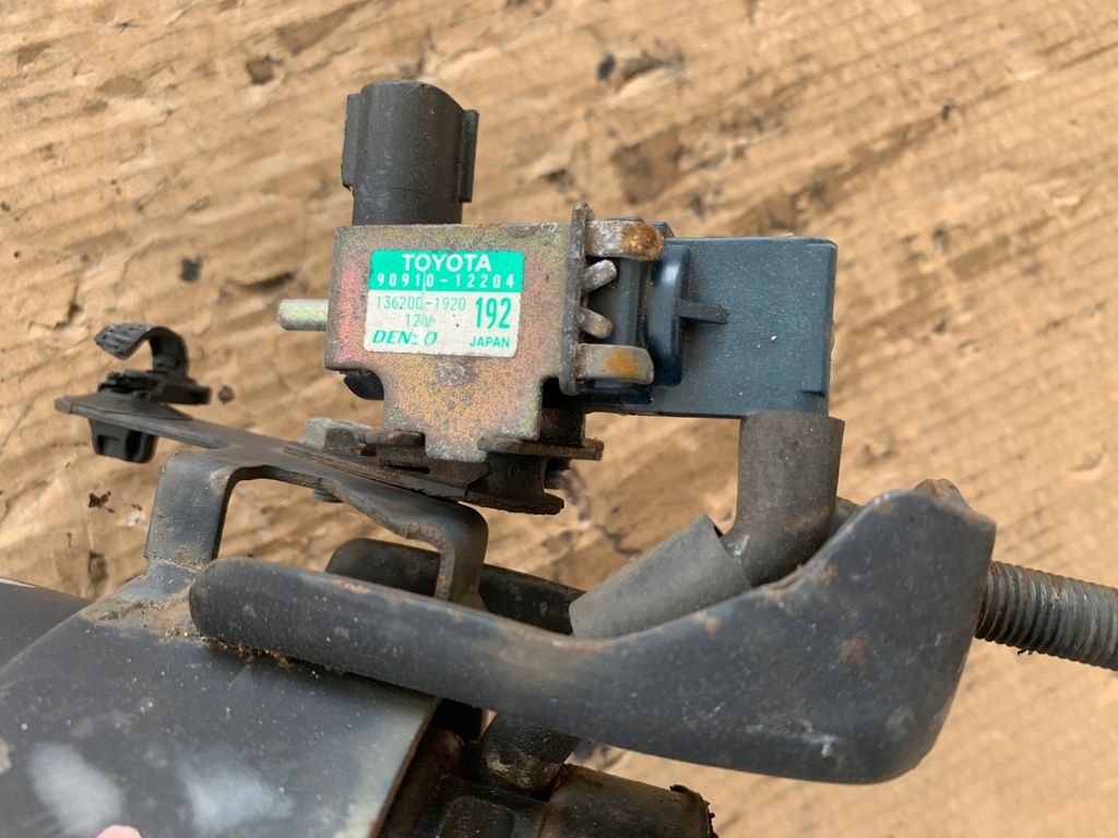 фото №4, Кронштейн подушка двигуна клапан вакууму solara