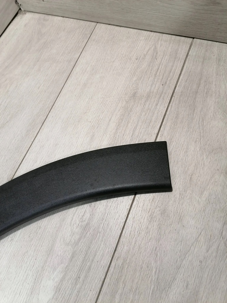 фото №6, Taycan cross молдинг крыло левый задняя 9j0854731