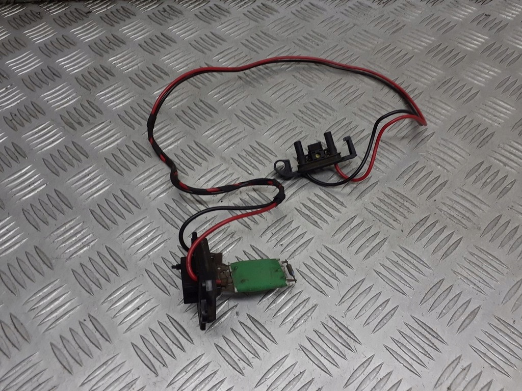 фото №1, Резистор резистор вентилятор renault clio iii