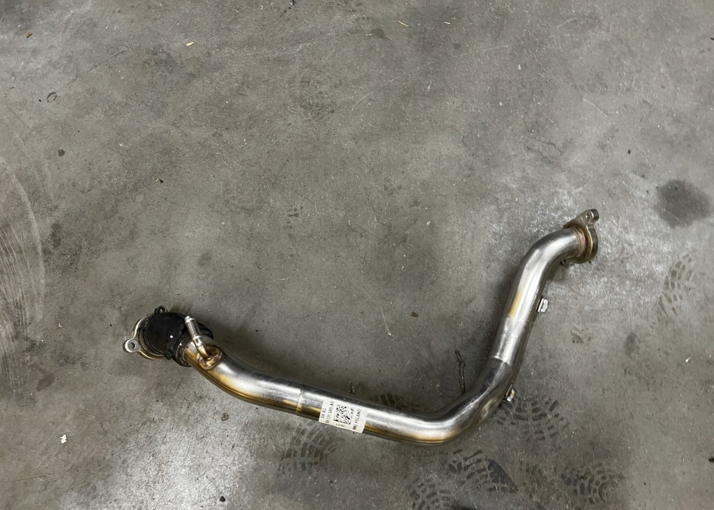 Купить Трубка шланг выхлопных газов egr volkswagen golf viii