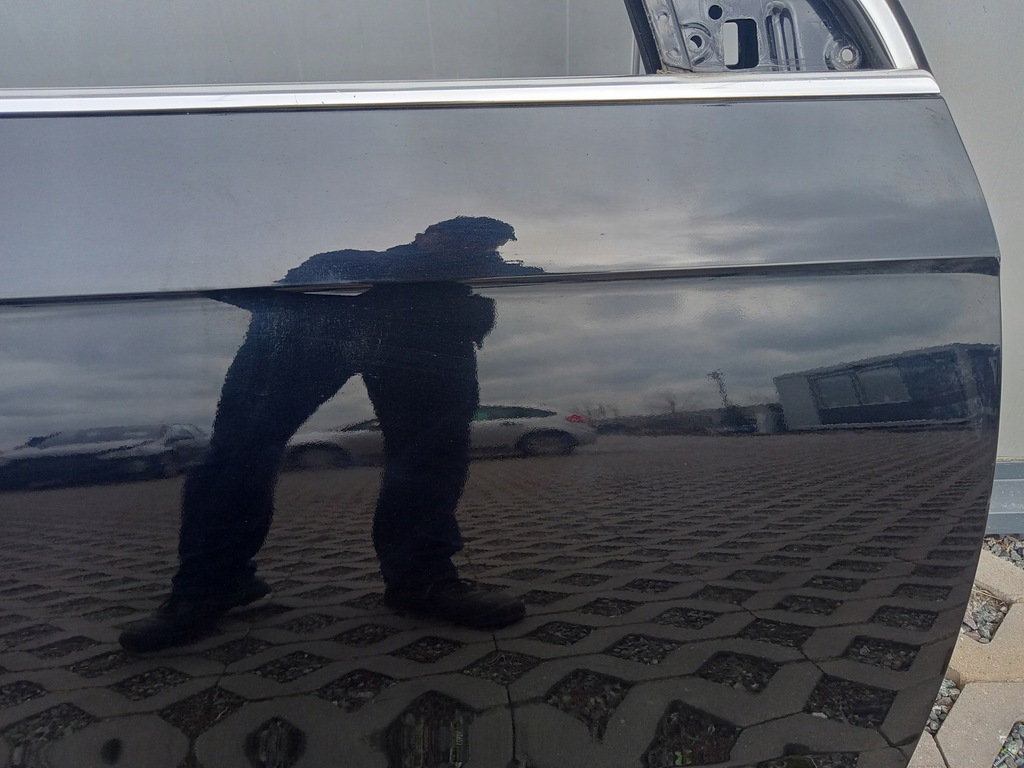 фото №8, Дверь правый перед vw passat b7 чёрные lc9x