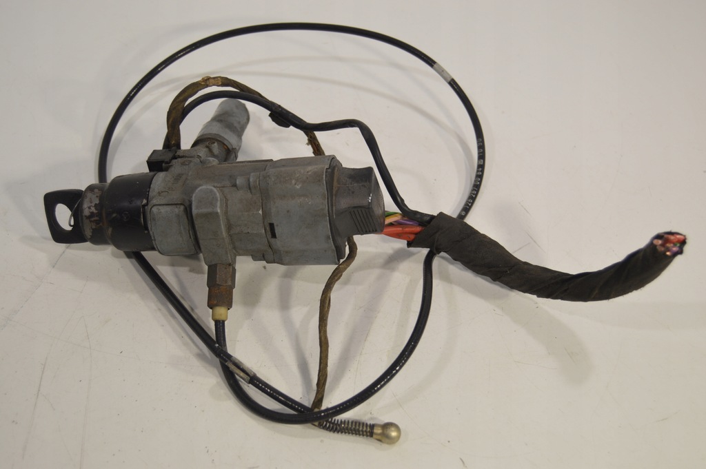 фото №4, Замок запалювання ключ штекер вкладка mercedes w126 s klasa 560se 560sel