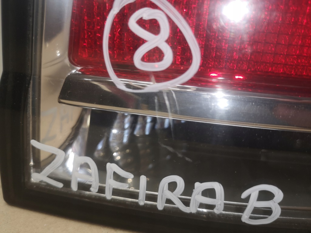 фото №3, Лампа правая задняя opel zafira b ii 05-08