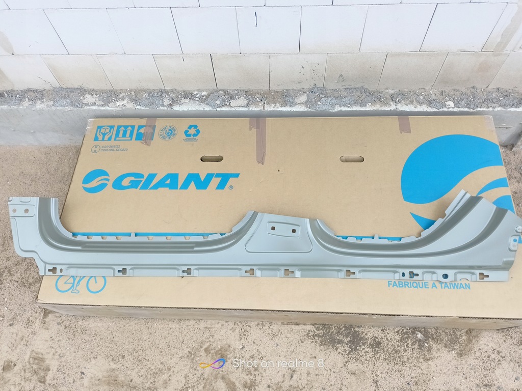 фото №1, Polestar ii 2 обшивка порог левая