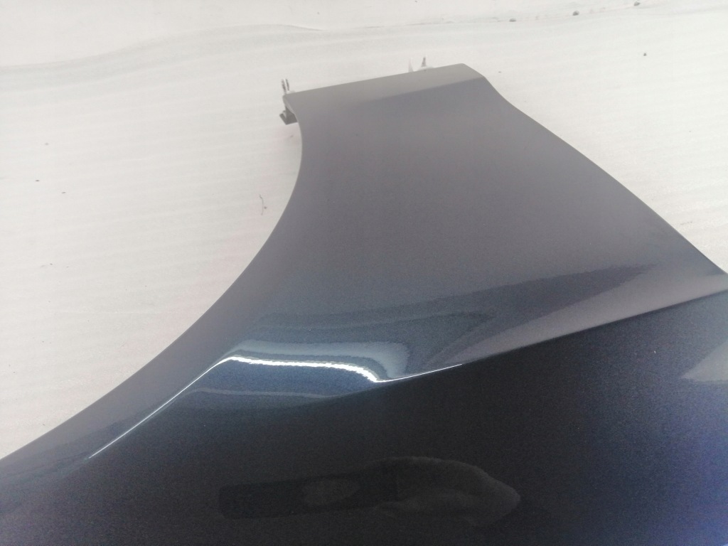 Купити Mercedes w212 крила перед праві