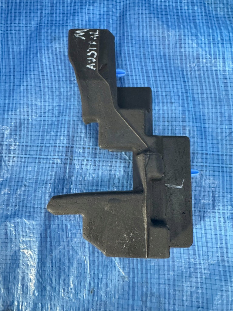 Купити Губка шумоізоляція жабо ліва renault austral 908318103r