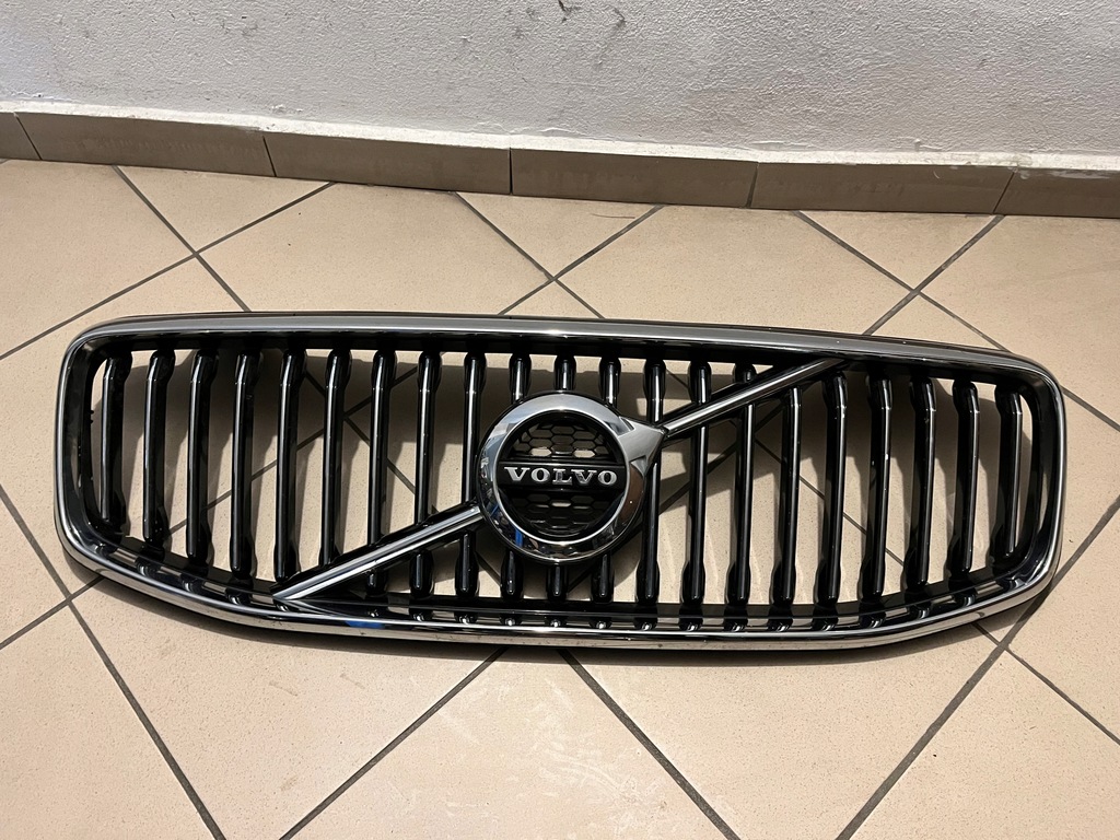 фото №1, Решітка радіатора решітка радіатора решітка бампера volvo xc60 ii 2 17-