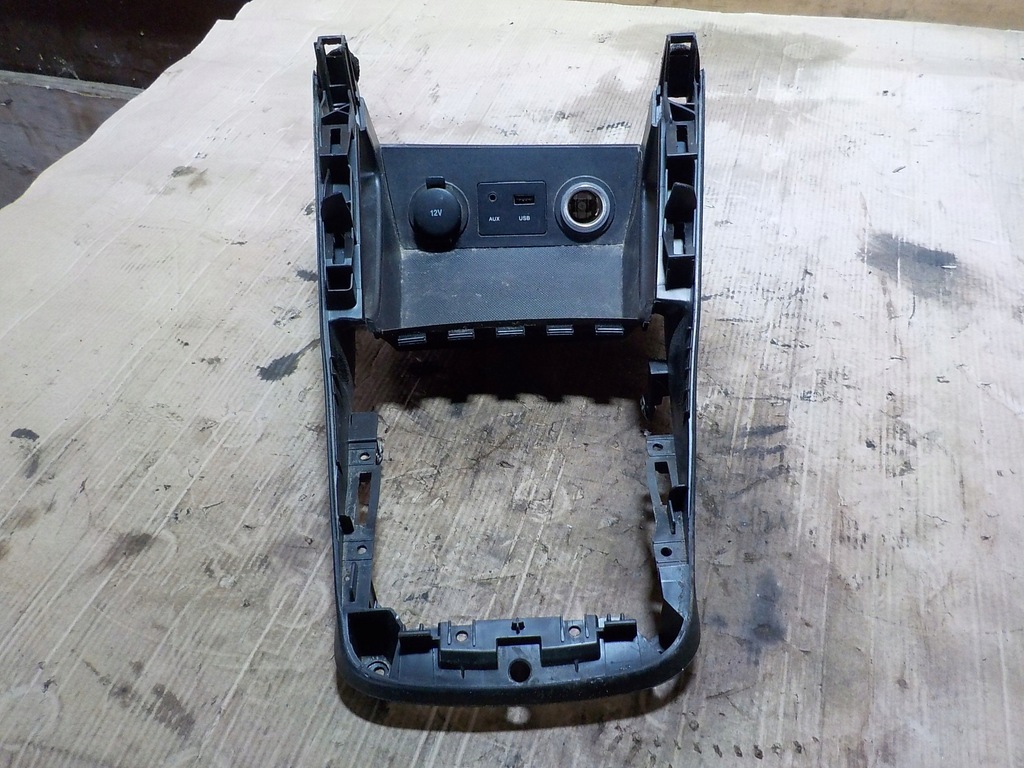 фото №1, Розетка usb, aux, прикурювача ceed 09r.