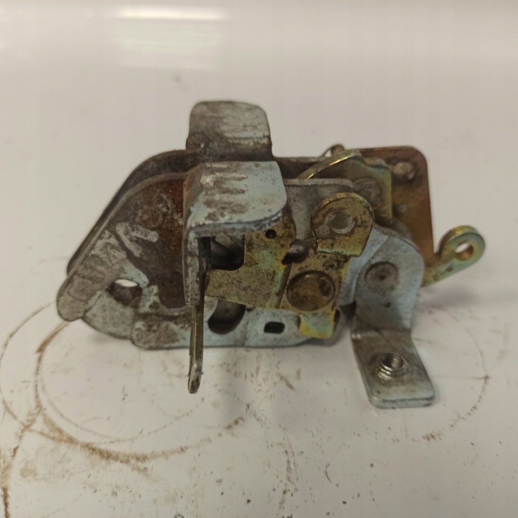 фото №6, Mercedes w638 vito замок крышки задняя a6387430335