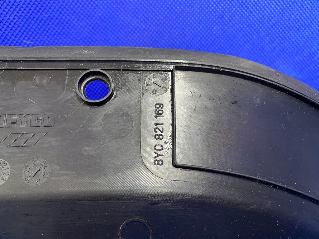 фото №7, A3 8y защита жабо накладка шумоизоляция крыла левая левая 8y0821169