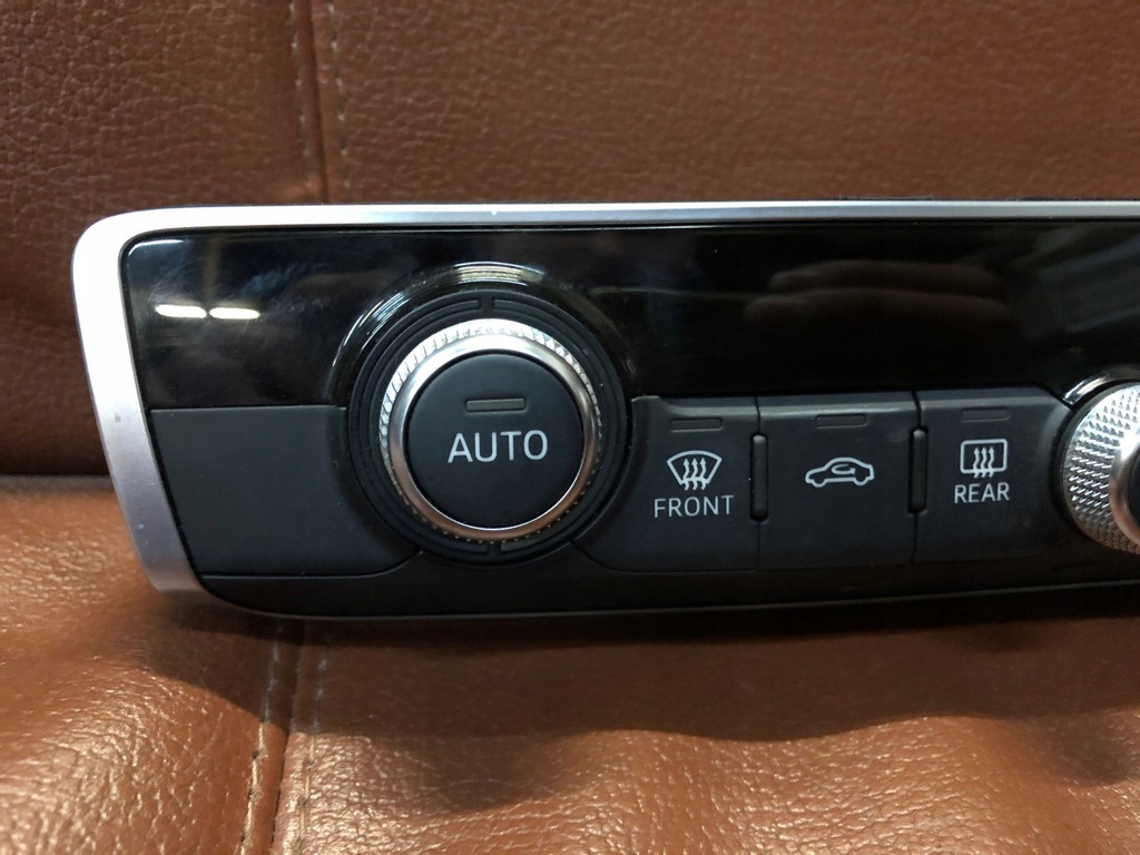 фото №7, Audi a3 8v панель кондиционера обдув 8v0820043