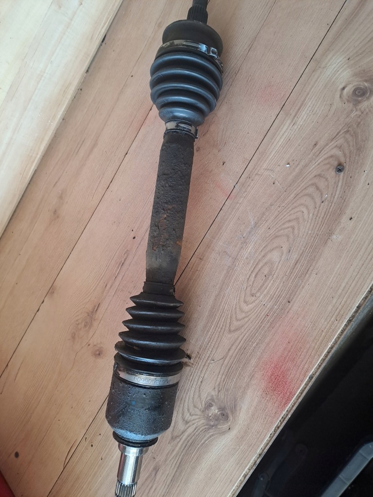 Купити Привідний вал права mercedes w 169