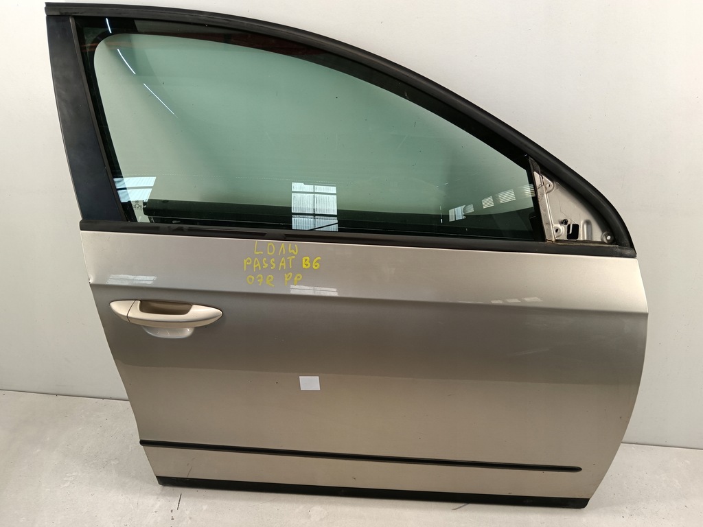 фото №1, Двері праве передні vw passat b6 05-10 ld1w