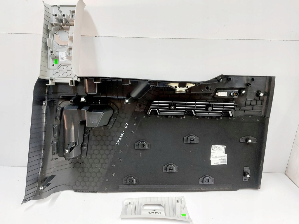 фото №7, Ford connect tourneo mk3 caddy 2k7 23r. обшивка багажника левый задняя