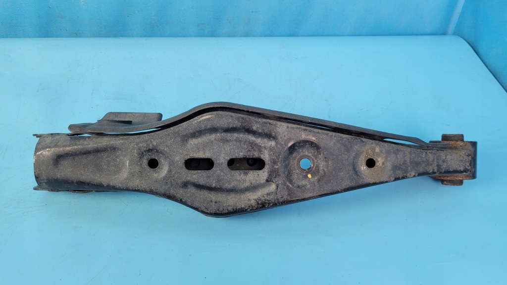 фото №11, Kia sorento iv 1.6 t- gdi 20r рычаг правый задняя нижний 55211-p2000