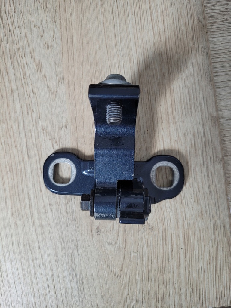 фото №1, Volvo xc40 петля двері лівий задня верхній 31457095