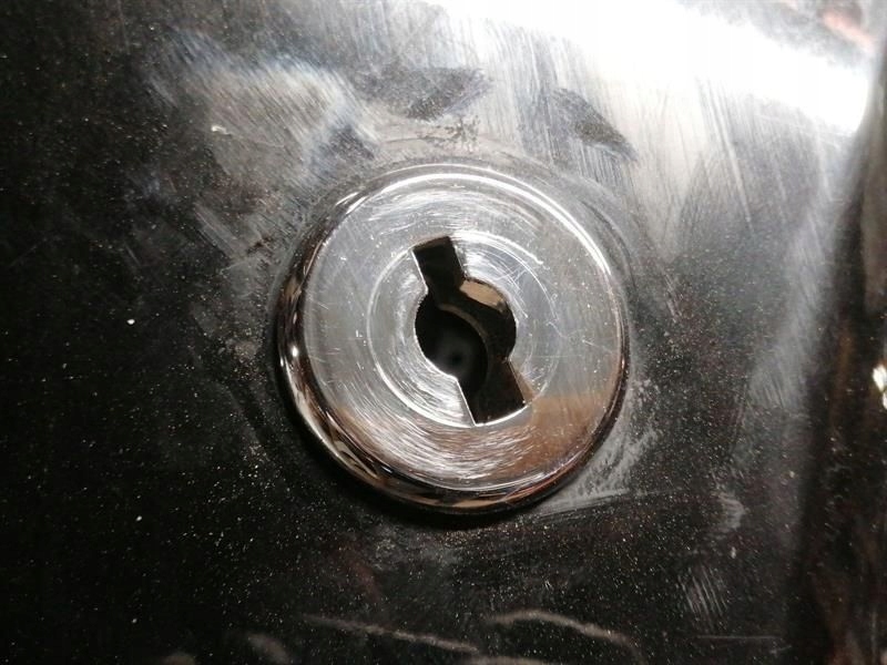 фото №9, Mercedes klasa s w221 rh wing a2218800218 fender wiadomość прапор ambasady