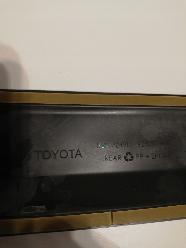 фото №12, Молдинг дверь правый перед toyota aygo pz49u-92520+2