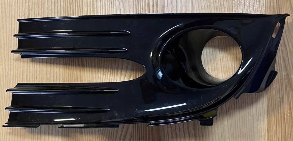 фото №1, Решётка бампера левый перед renault grand scenic iii 09-16 261a30118r