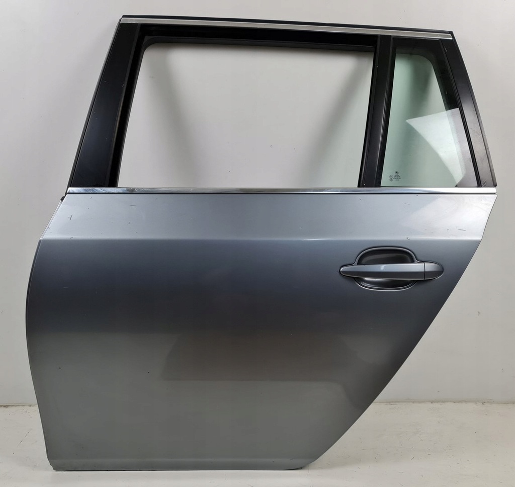 фото №1, Дверь задние левый задняя silbergrau металлик bmw 5 e61