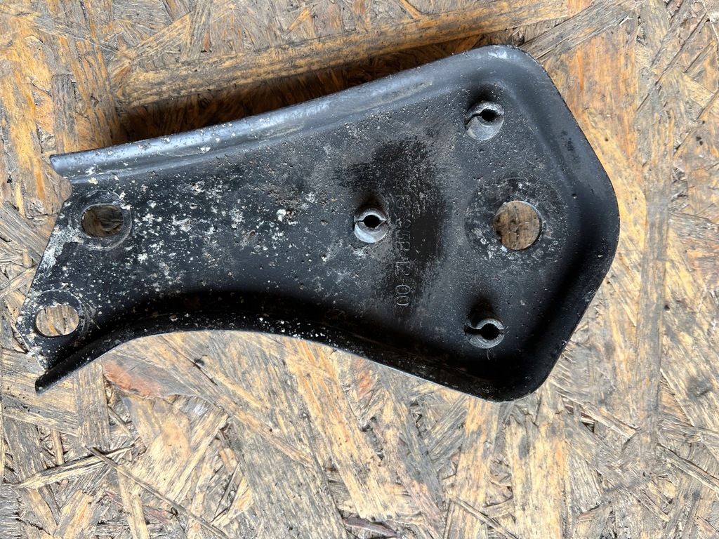 фото №6, Кронштейны левый правый mercedes w213 a2133521200