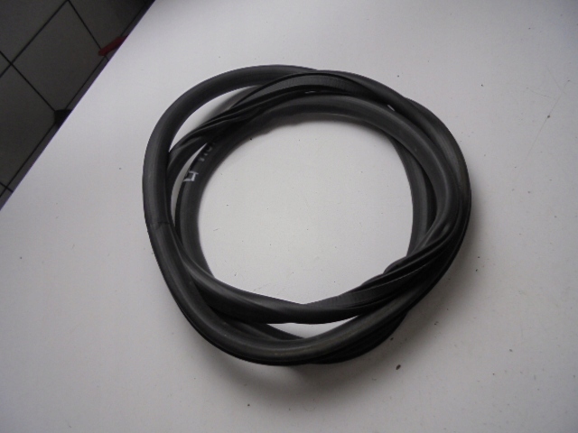 фото №1, Прокладка двері лівий задня opel mokka 2012-