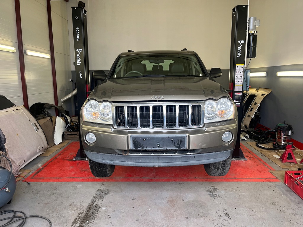 фото №16, Jeep grand cherokee wk wh бампер оригинал kpl idealny