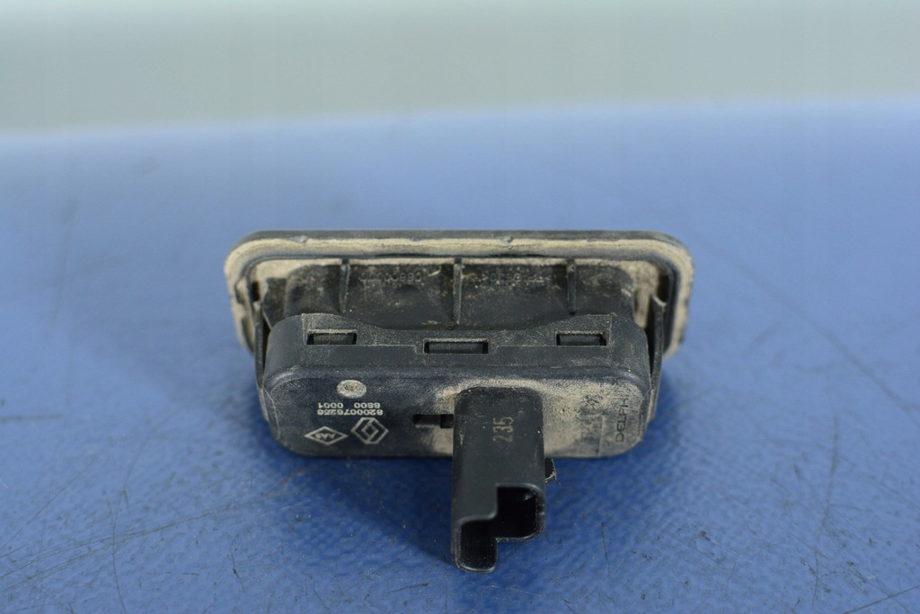 фото №5, Scenic ii микровыключатель задний крышки 8200076256b