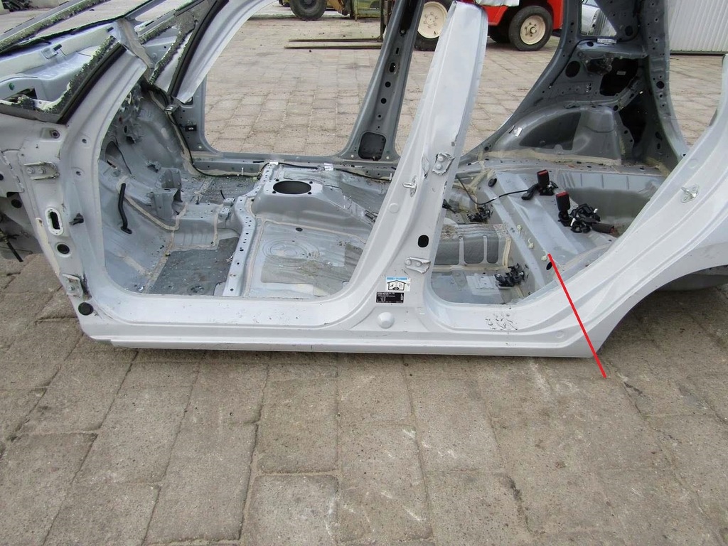 фото №1, Jazz v 21r порог левый nh902p