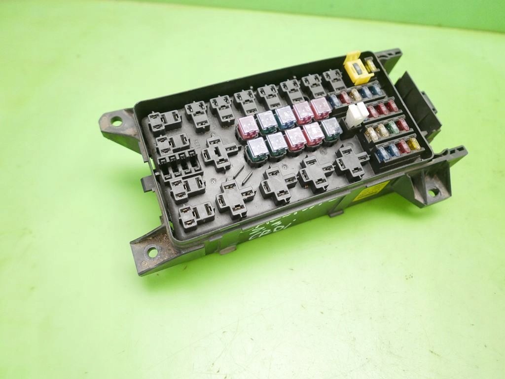 фото №8, Коробка предохранителей kia carnival i fl 2.9 crdi
