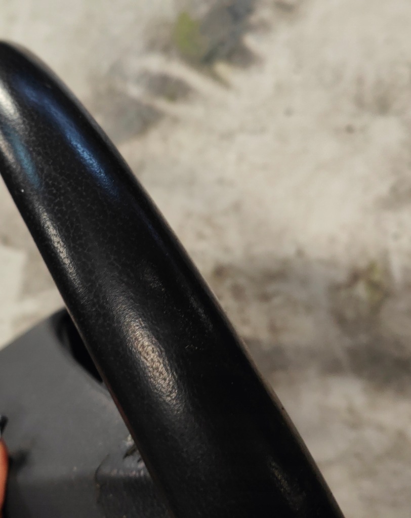 фото №6, Volvo v50 06r повітропровід шкіра шкіряний