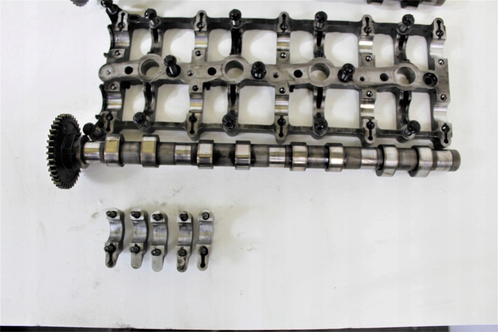 фото №6, Головка комплектная с распредвалы n47d20a bmw e60
