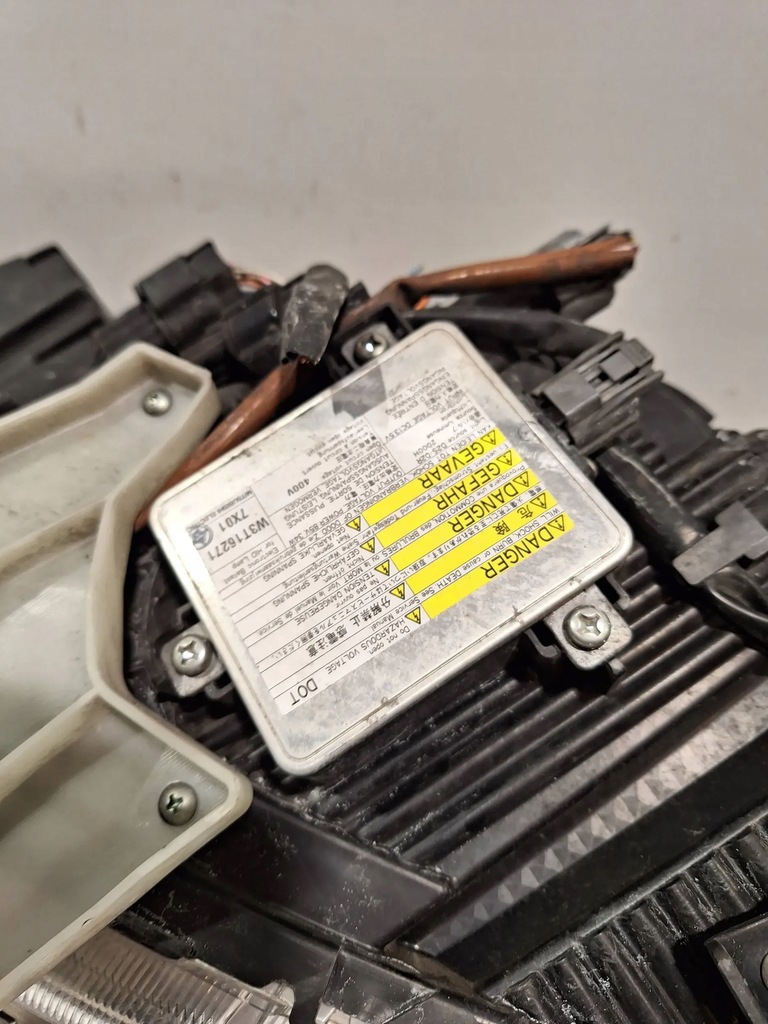 фото №11, Лампа ксенон правая citroen c-crosser 07-12