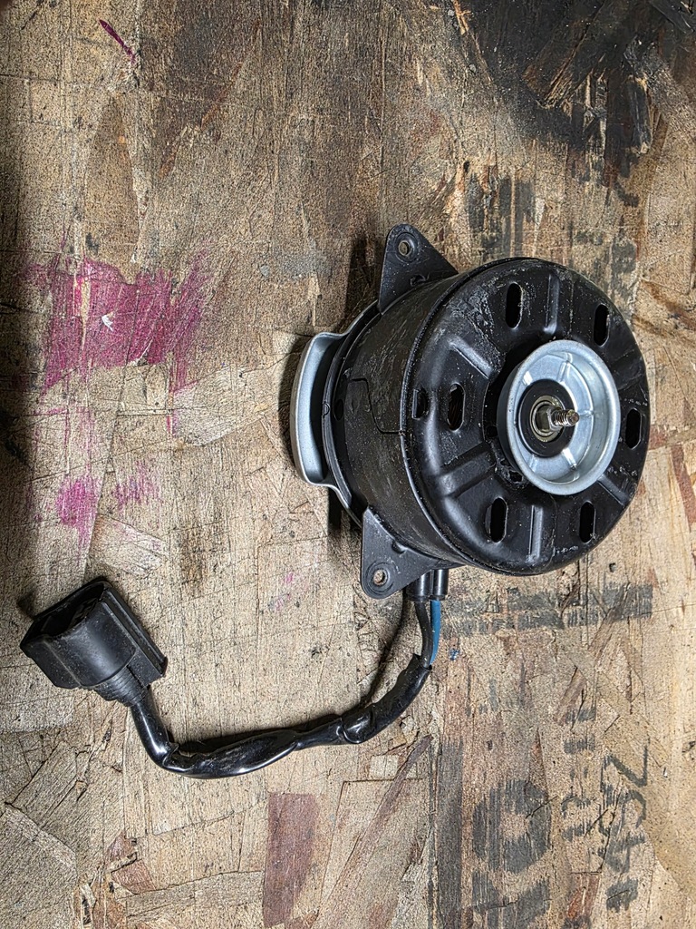 фото №1, Mazda cx3 15- двигатель вентилятора