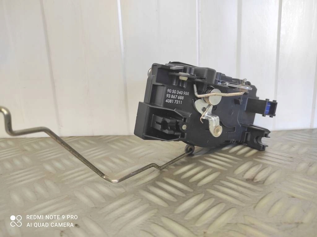 Замок двері лівий задній renault trafic 3 opel vivaro b 905034098r Оригінал