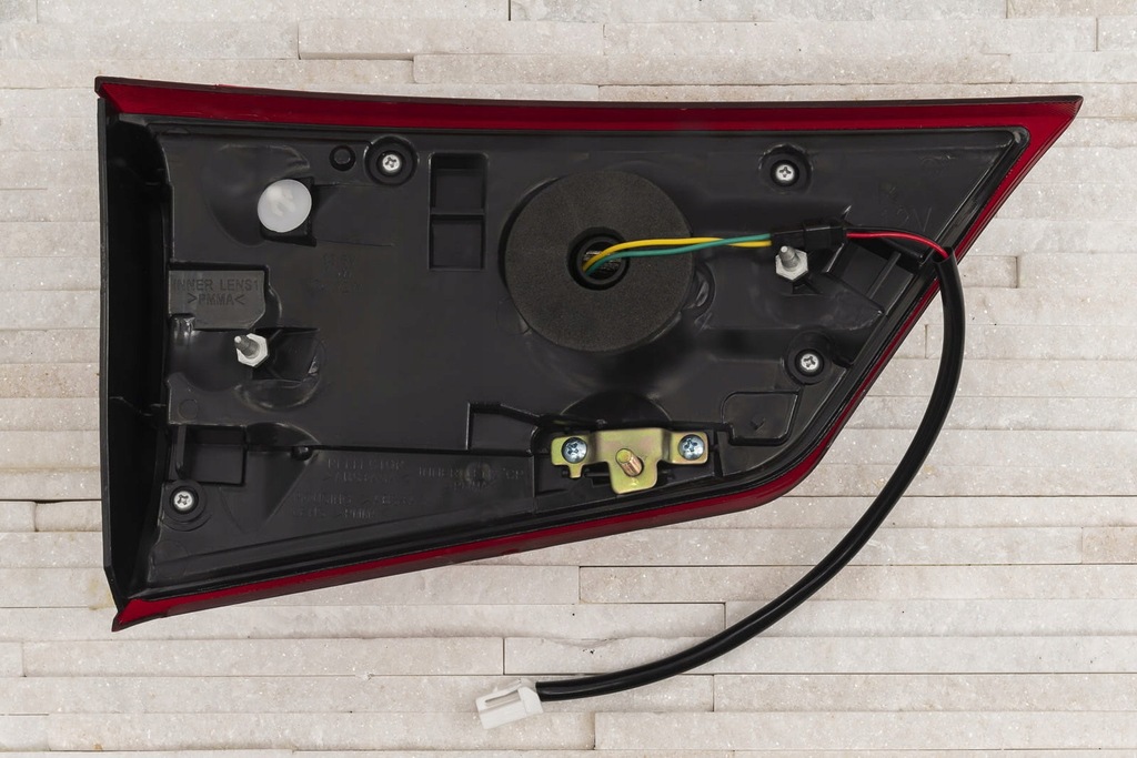 фото №9, Mitsubishi outlander iii gf 2015-2021 лампа крышки задний правая 8331a180