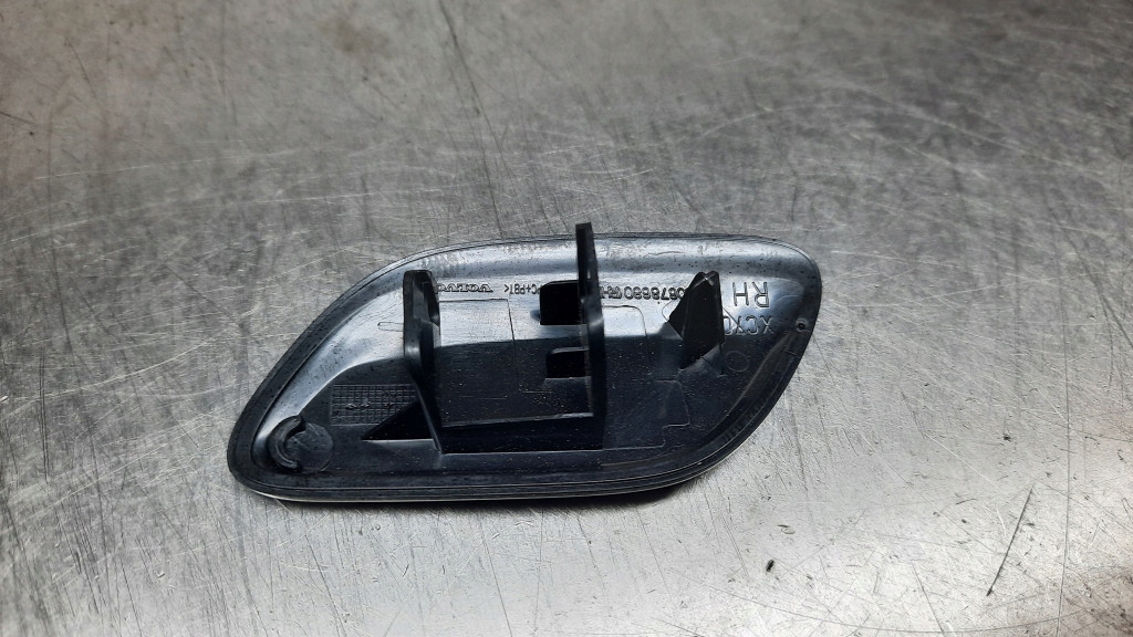 фото №6, Заглушка розпилювача права volvo xc70 ii 30678680 nowa